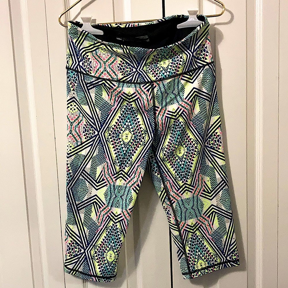 VSX Sport Crop Leggings, Knockout,Abstract Pattern